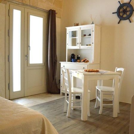 Marea B&B - Housea Полиняно а Маре Екстериор снимка